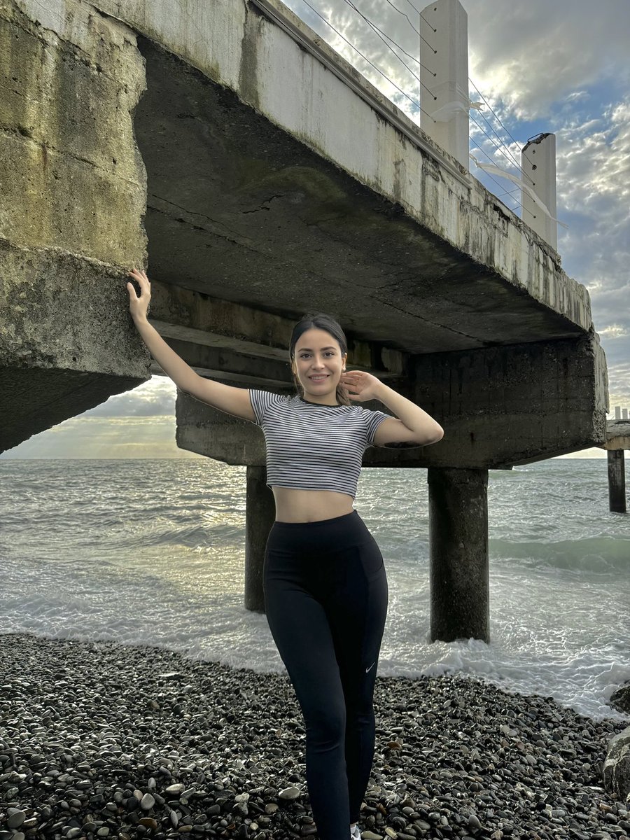 Berçin Güzel ve Enerjik Kadın Escort Berra